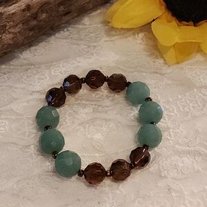 Beautiful Stretch Bracelet With Seafoam Green and Amber Brown Faceted Beads